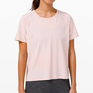 Lululemon Out the Heat Short Sleeve Size 6